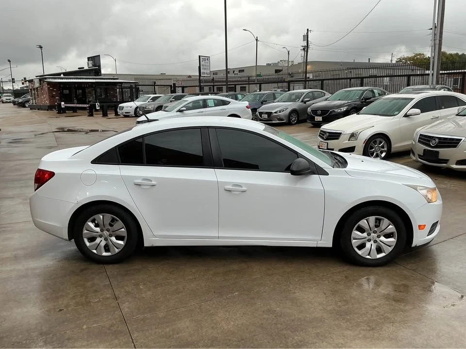 2014 Chevrolet Cruze - Image 4 of 14
