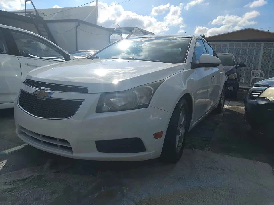 2014 Chevrolet Cruze - Image 2 of 8