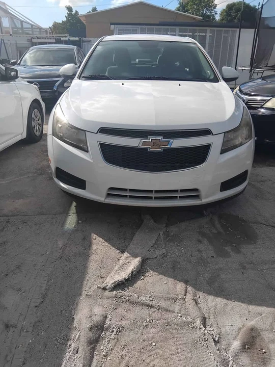 2014 Chevrolet Cruze - Image 4 of 8