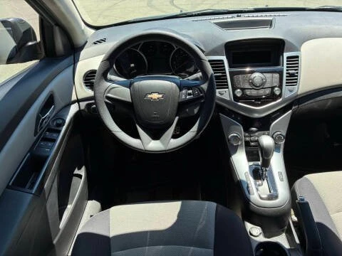 2014 Chevrolet Cruze - Image 10 of 12