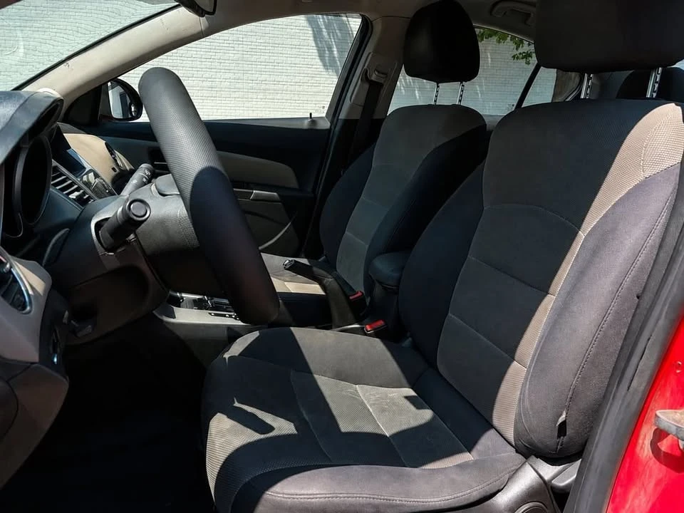 2014 Chevrolet Cruze - Image 9 of 16