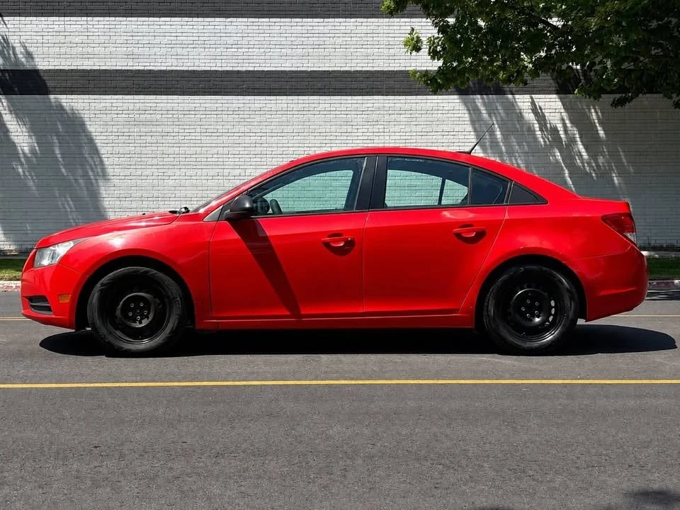 2014 Chevrolet Cruze - Image 2 of 16