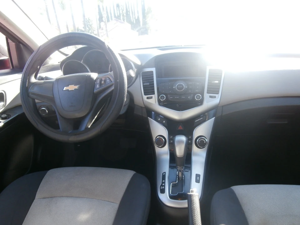 2014 Chevrolet Cruze - Image 8 of 21
