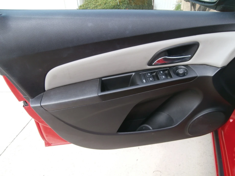 2014 Chevrolet Cruze - Image 11 of 21