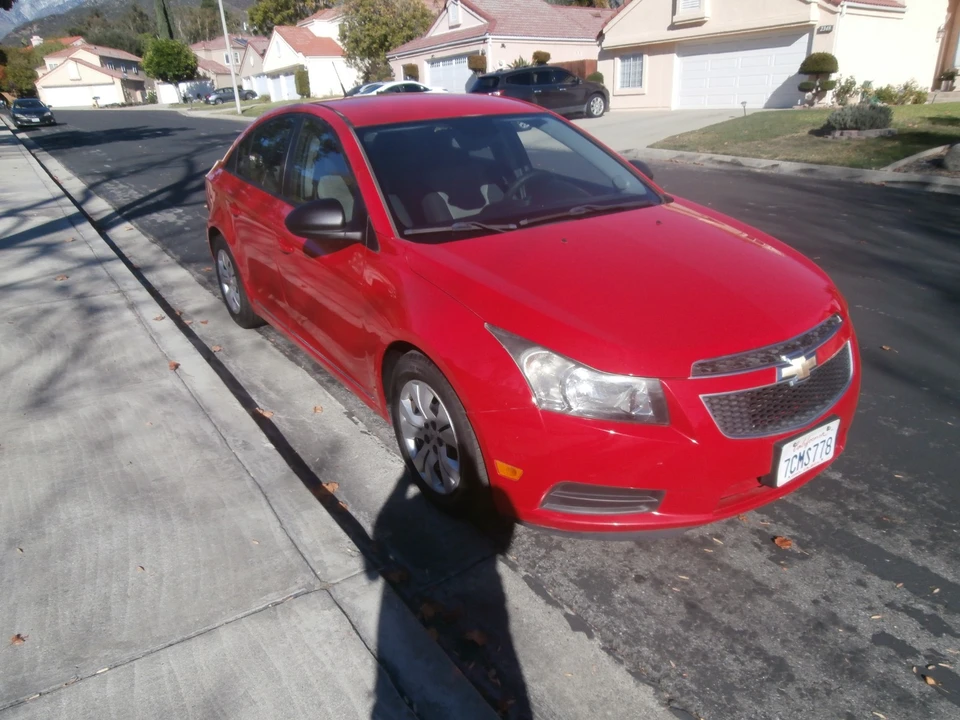 2014 Chevrolet Cruze - Image 2 of 21