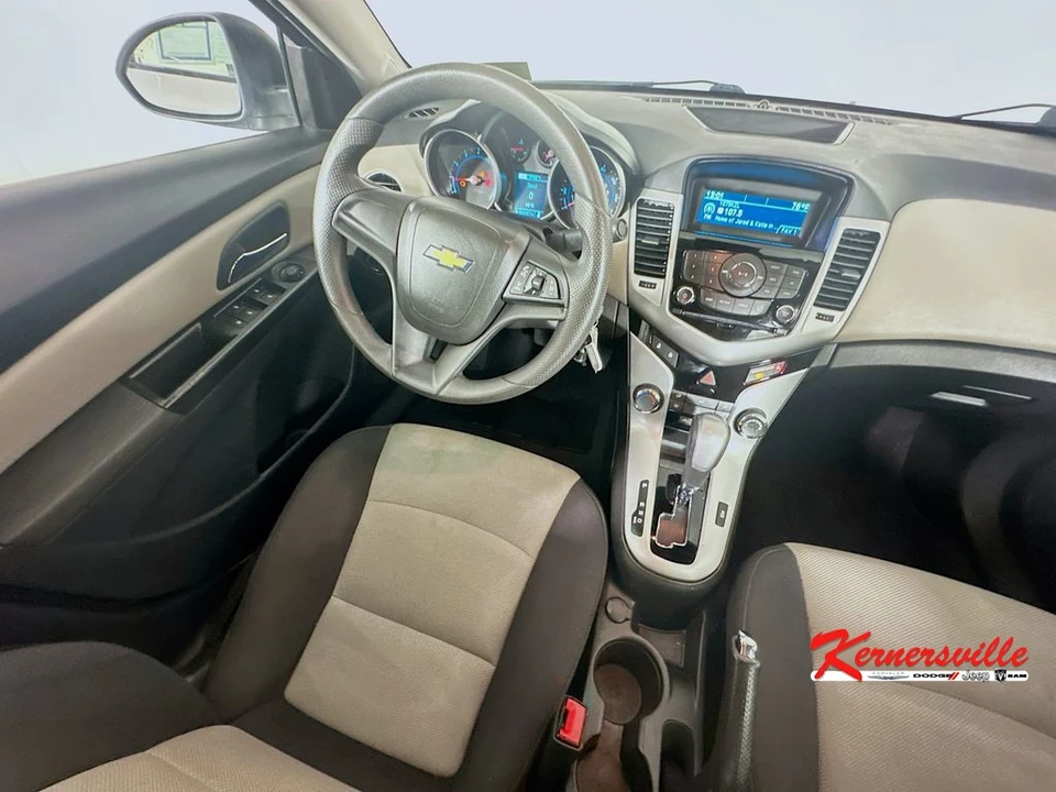 2014 Chevrolet Cruze - Image 9 of 21