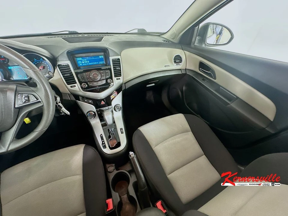 2014 Chevrolet Cruze - Image 11 of 21