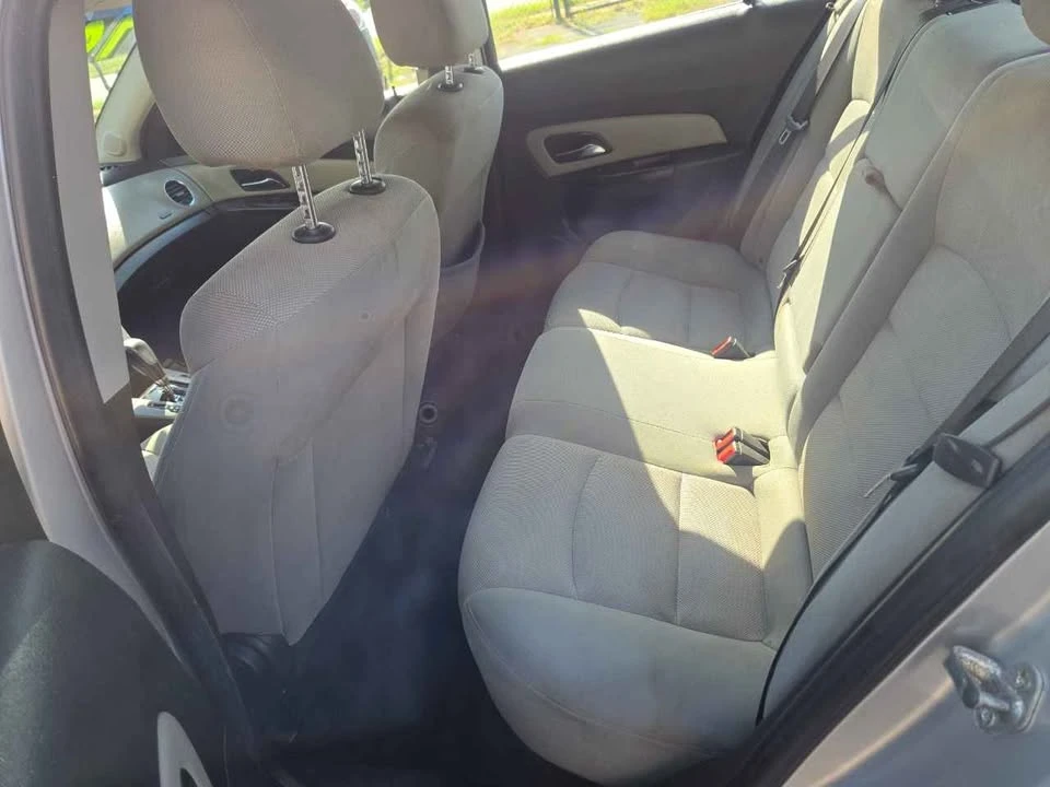 2014 Chevrolet Cruze - Image 8 of 11