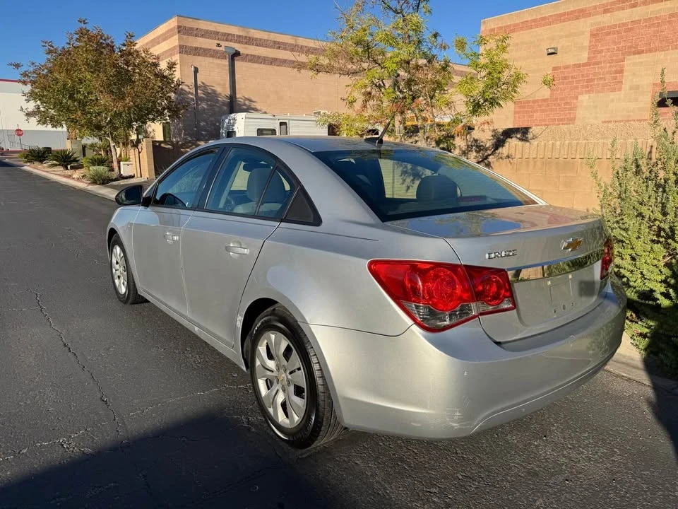 2014 Chevrolet Cruze - Image 3 of 10