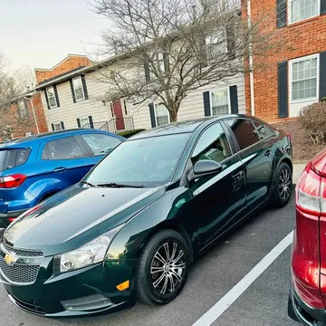 2014 Chevrolet Cruze LS Sedan 4D