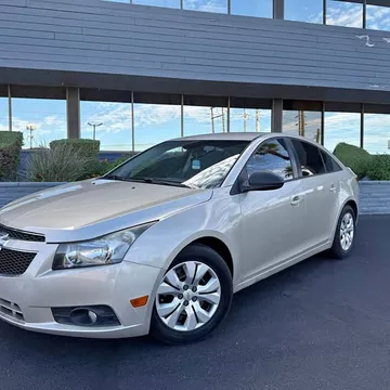2014 Chevrolet Cruze LS Sedan 4D