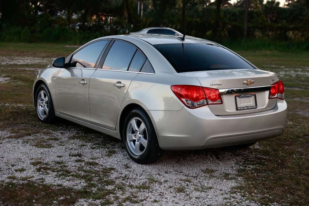 2014 Chevrolet Cruze - Image 5 of 12