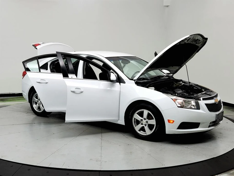 2014 Chevrolet Cruze - Image 10 of 12