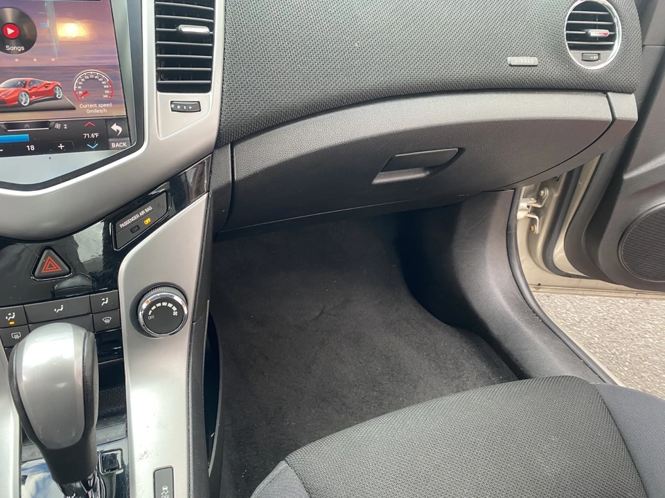 2014 Chevrolet Cruze - Image 10 of 20