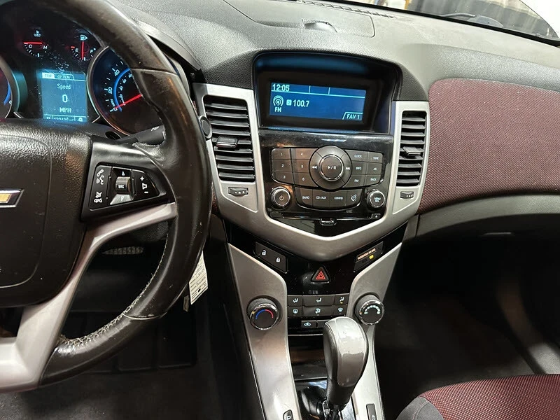 2014 Chevrolet Cruze - Image 9 of 21