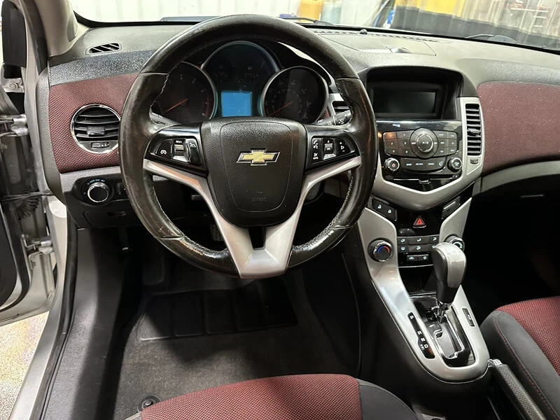 2014 Chevrolet Cruze - Image 8 of 21