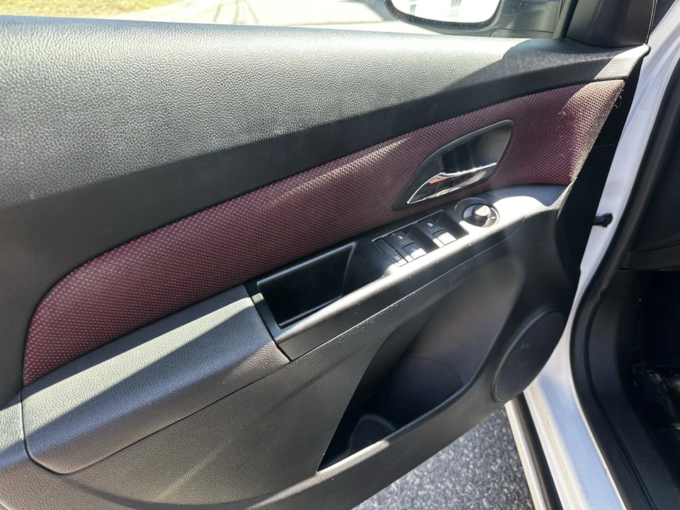 2014 Chevrolet Cruze - Image 14 of 20