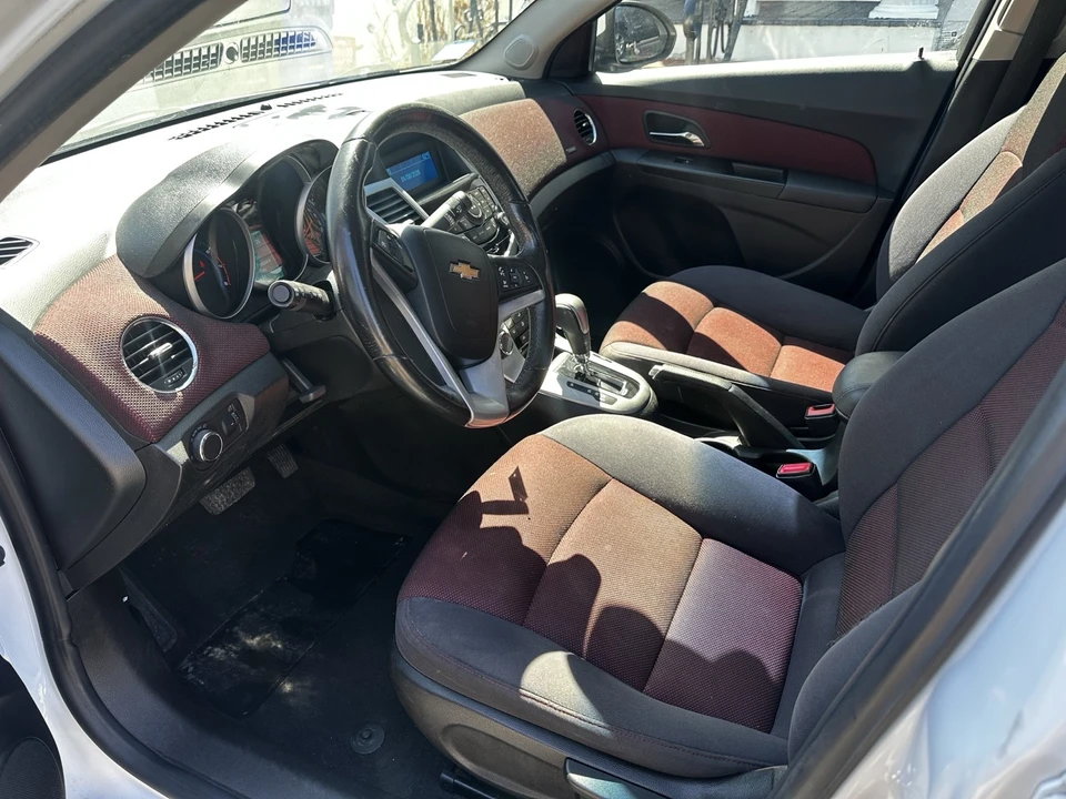 2014 Chevrolet Cruze - Image 8 of 20