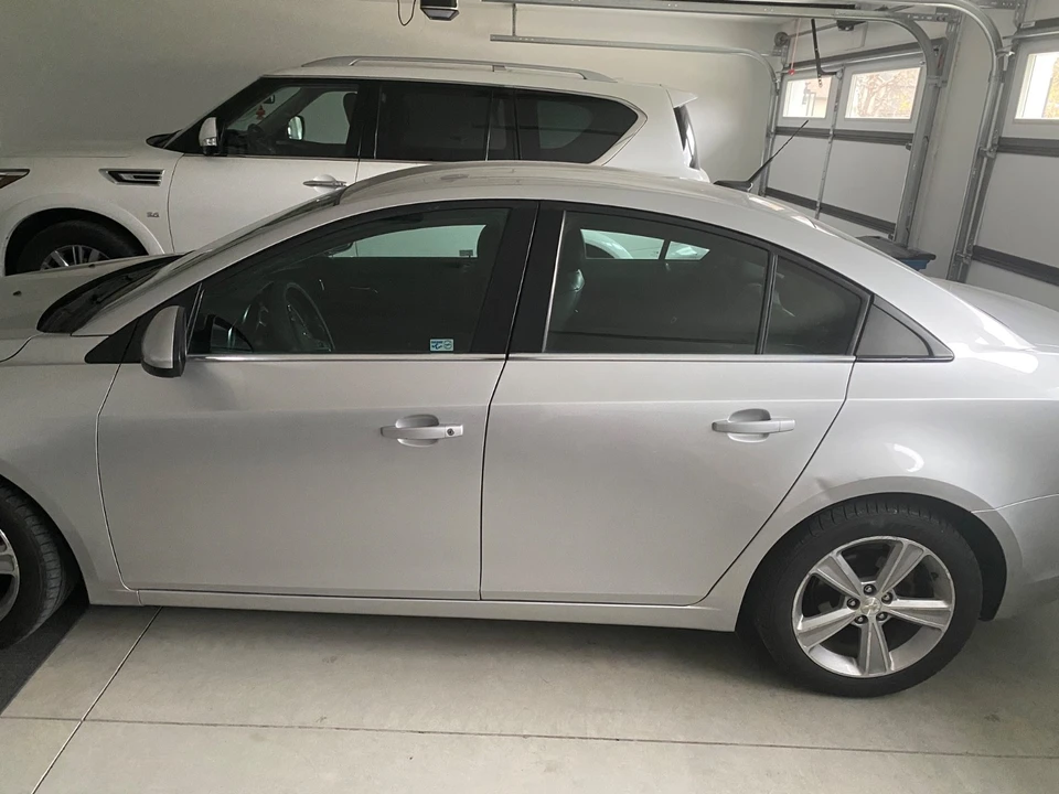 2014 Chevrolet Cruze - Image 2 of 3