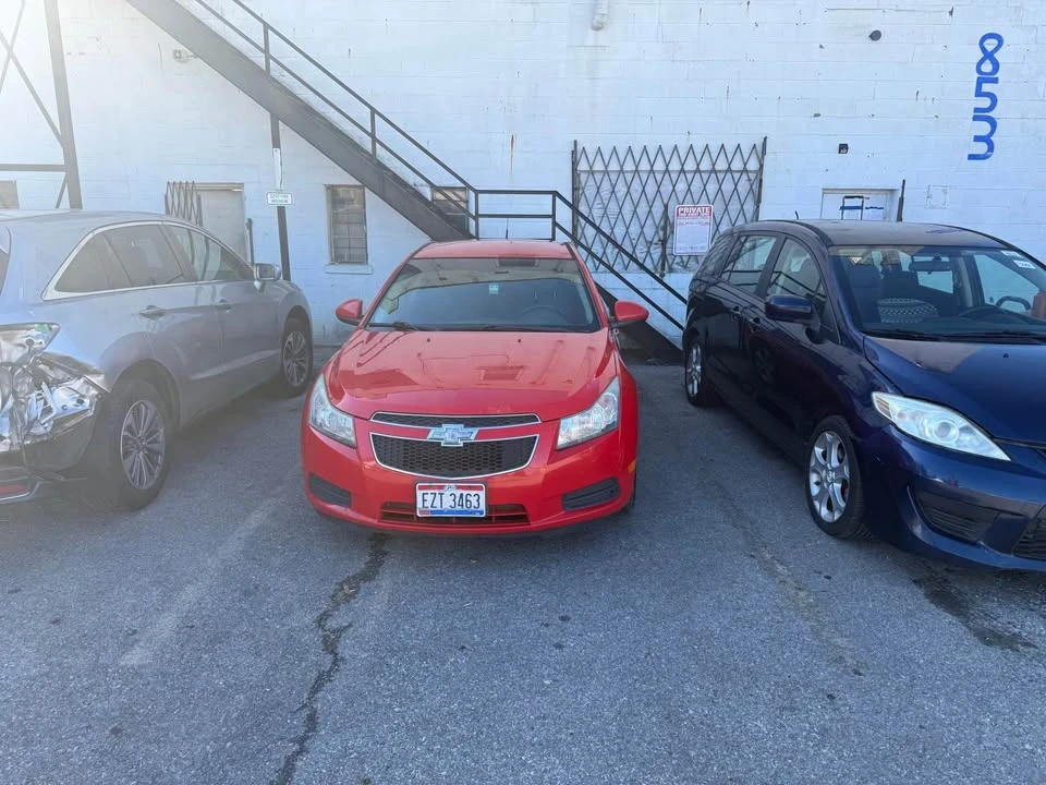 2014 Chevrolet Cruze - Image 2 of 4