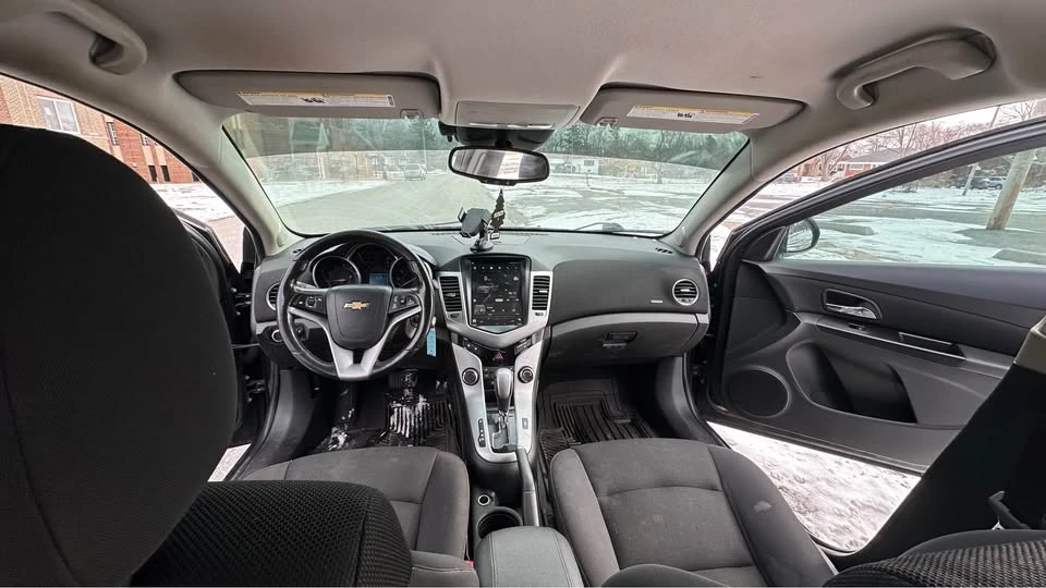2014 Chevrolet Cruze - Image 11 of 15