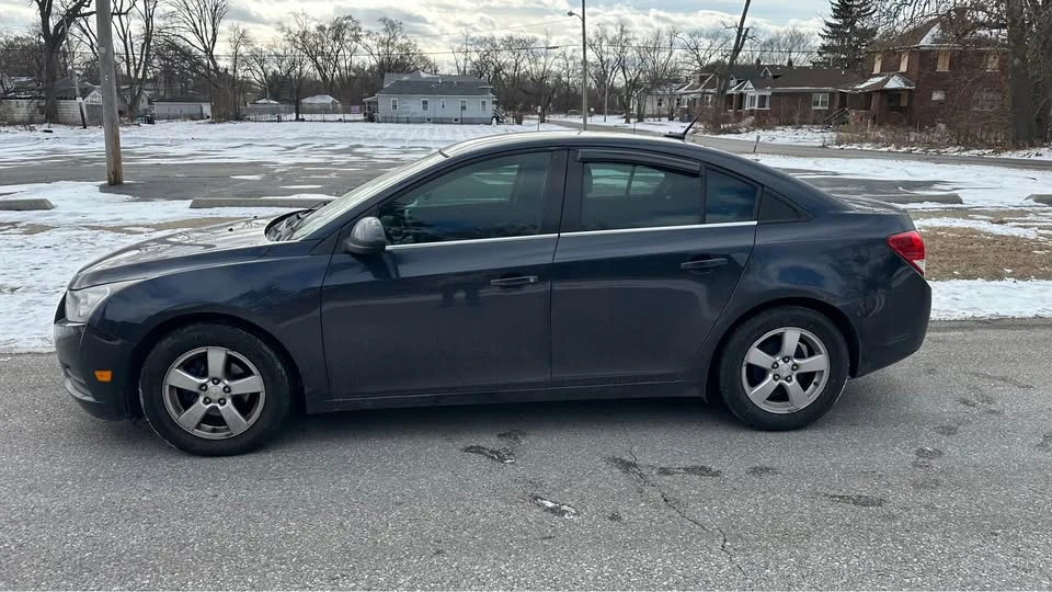 2014 Chevrolet Cruze - Image 8 of 15
