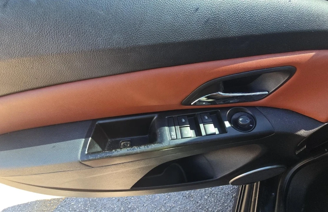 2014 Chevrolet Cruze - Image 9 of 12