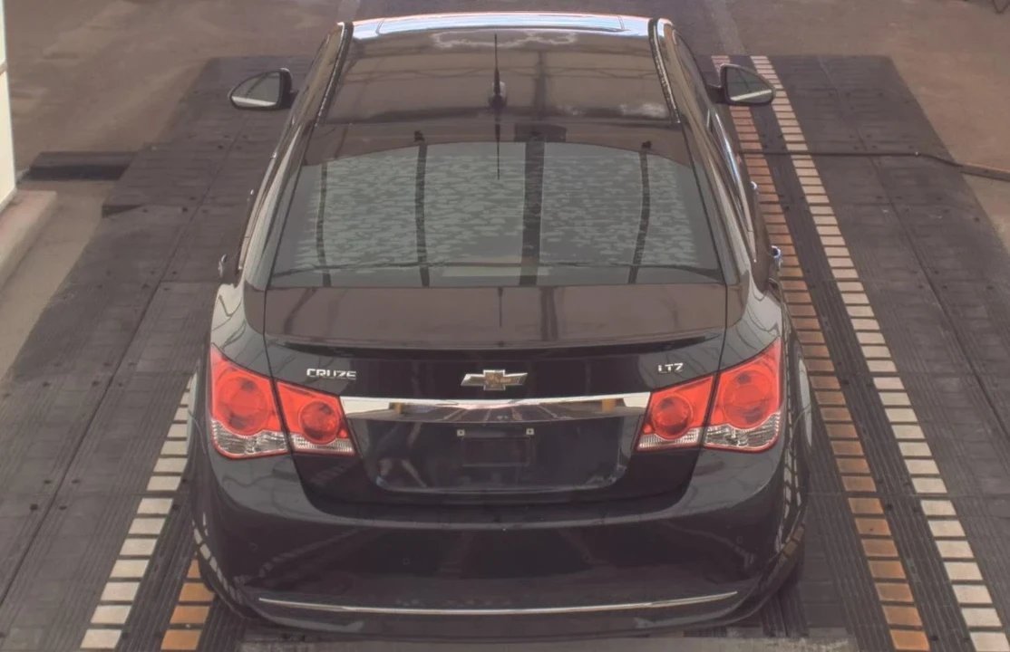 2014 Chevrolet Cruze - Image 5 of 12