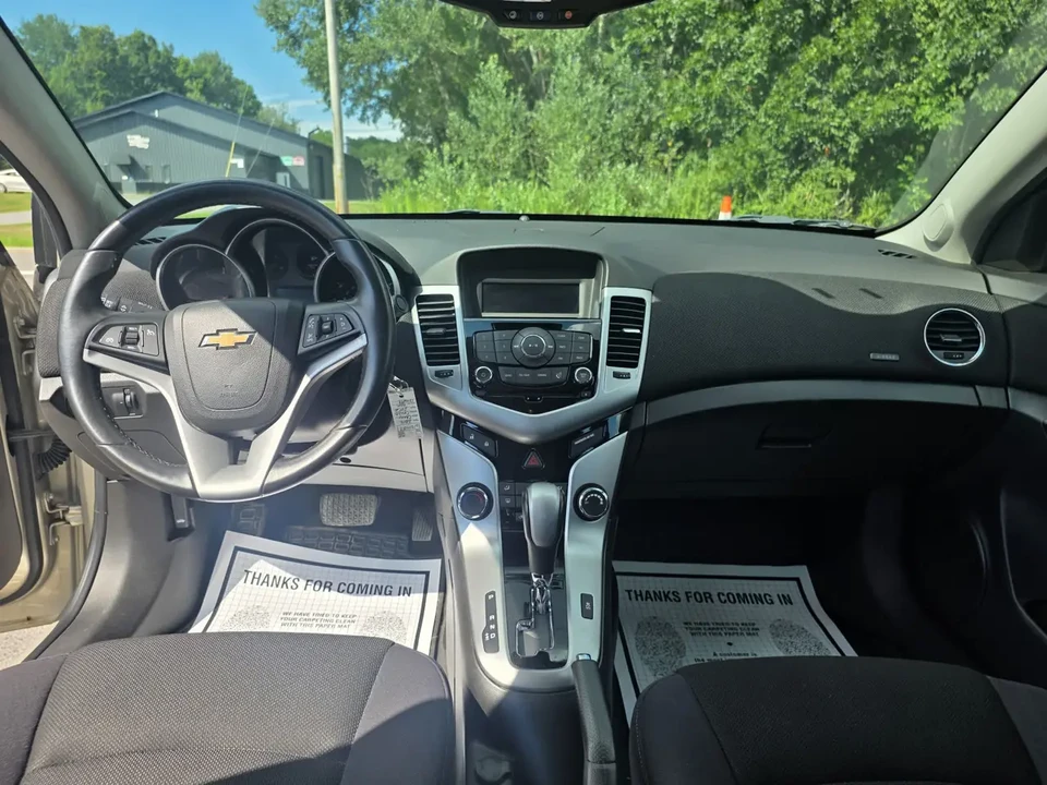 2014 Chevrolet Cruze - Image 9 of 11