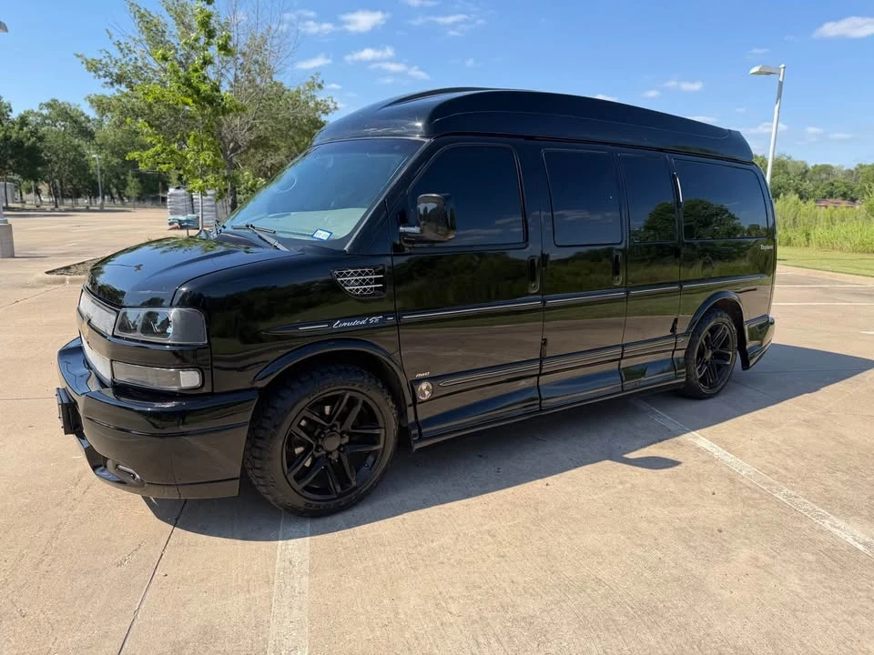 2014 Chevrolet Express - Image 14 of 20
