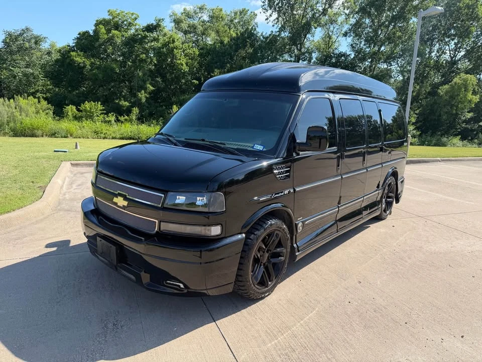 2014 Chevrolet Express - Image 3 of 20