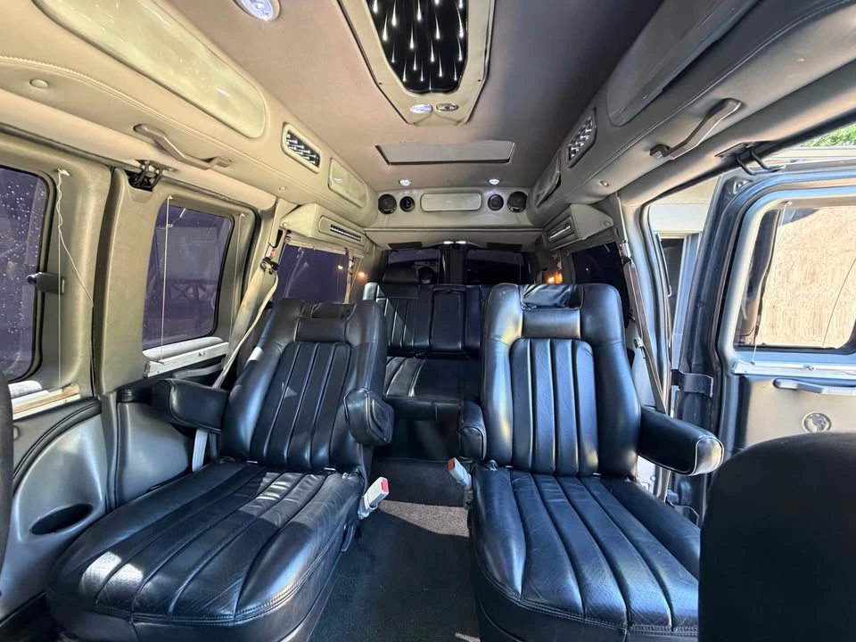 2014 Chevrolet Express - Image 16 of 20