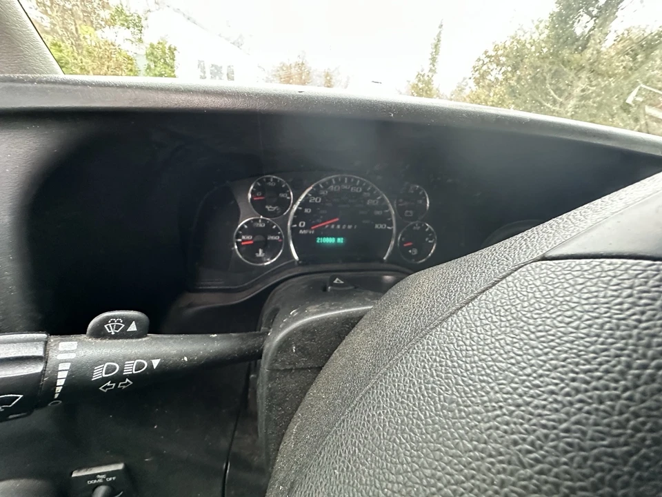 2014 Chevrolet Express - Image 4 of 4