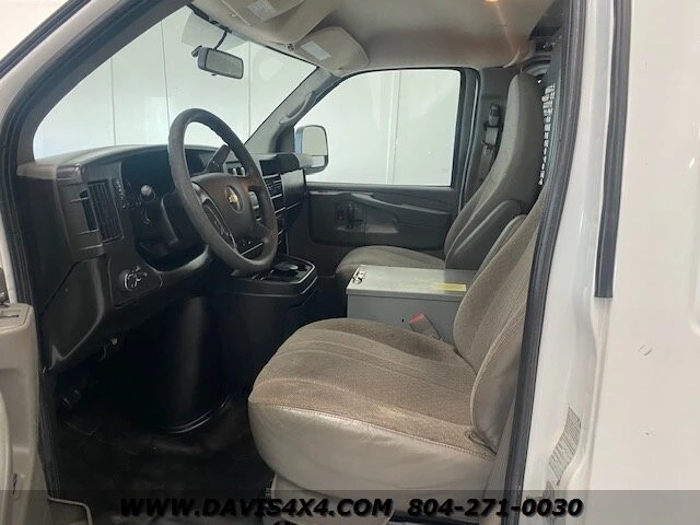 2014 Chevrolet Express - Image 7 of 12