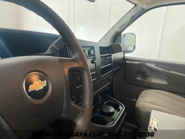 2014 Chevrolet Express - Image 9 of 31