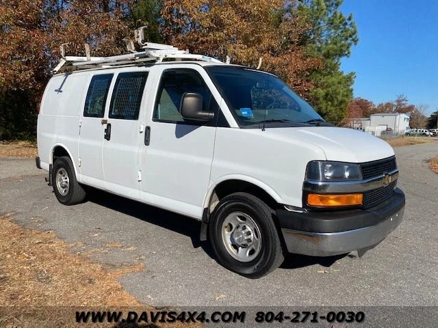2014 Chevrolet Express - Image 15 of 31