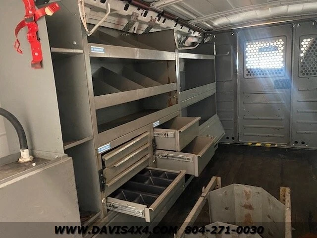 2014 Chevrolet Express - Image 30 of 31