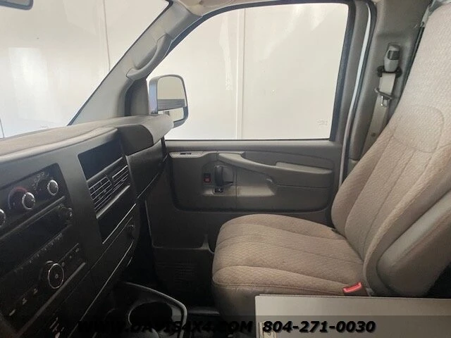 2014 Chevrolet Express - Image 8 of 12