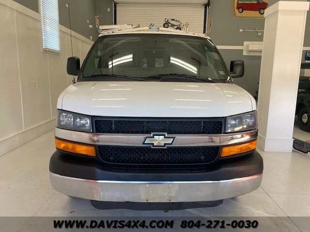 2014 Chevrolet Express - Image 2 of 31