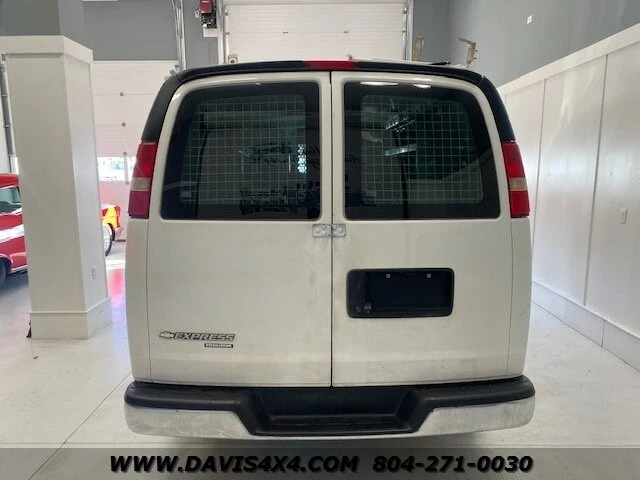 2014 Chevrolet Express - Image 5 of 31