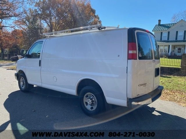 2014 Chevrolet Express - Image 18 of 31