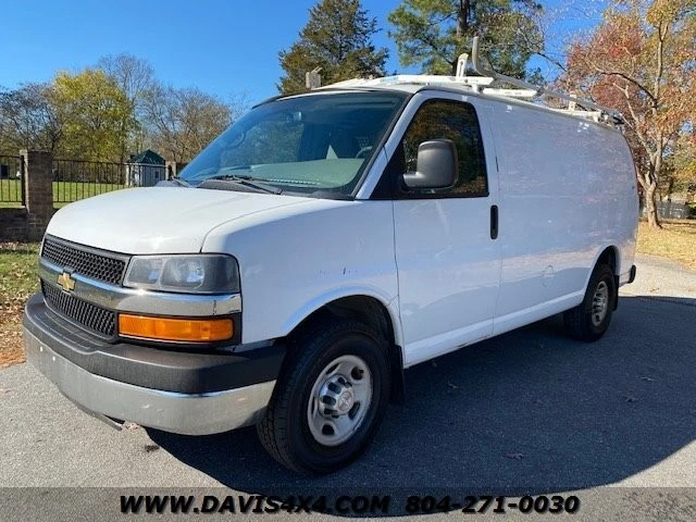 2014 Chevrolet Express - Image 13 of 31