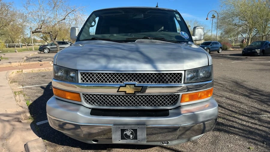 2014 Chevrolet Express - Image 4 of 31