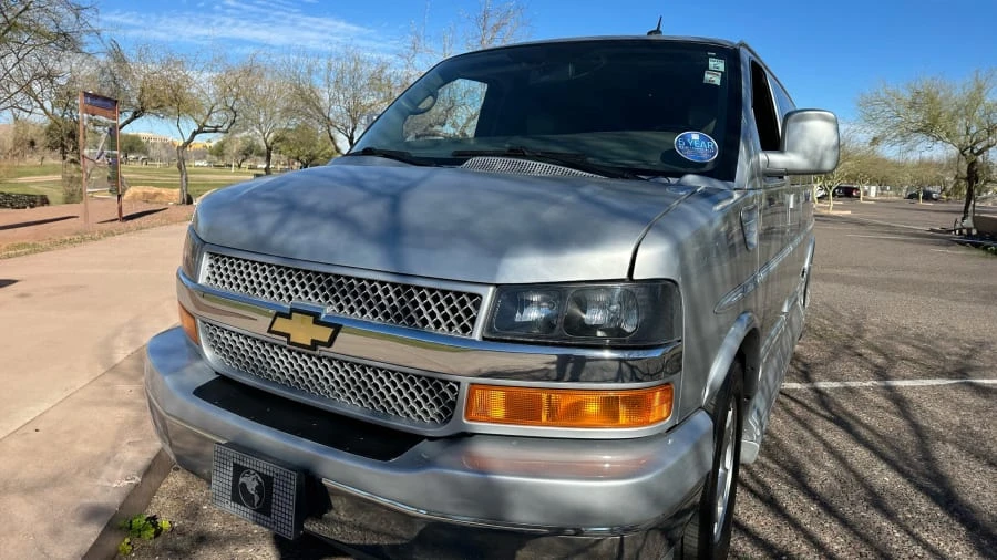 2014 Chevrolet Express - Image 12 of 31