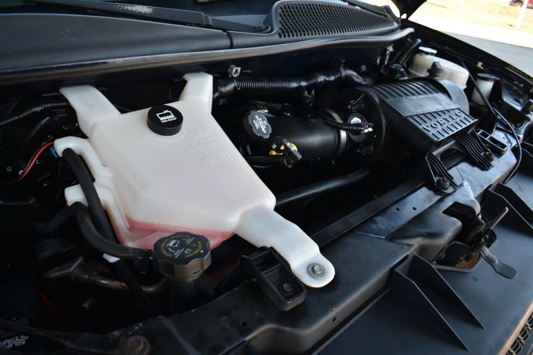 2014 Chevrolet Express - Image 18 of 20