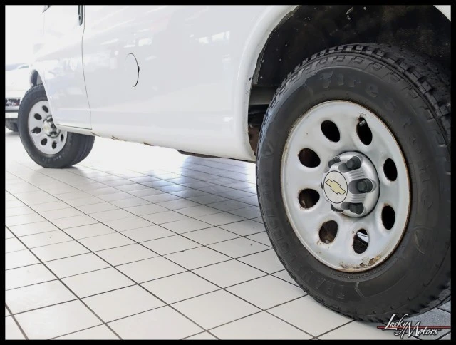 2014 Chevrolet Express - Image 10 of 12