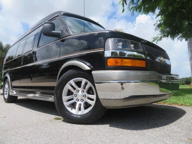 2014 Chevrolet Express - Image 5 of 12