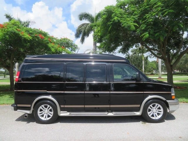 2014 Chevrolet Express - Image 6 of 12