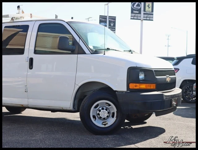 2014 Chevrolet Express - Image 2 of 21
