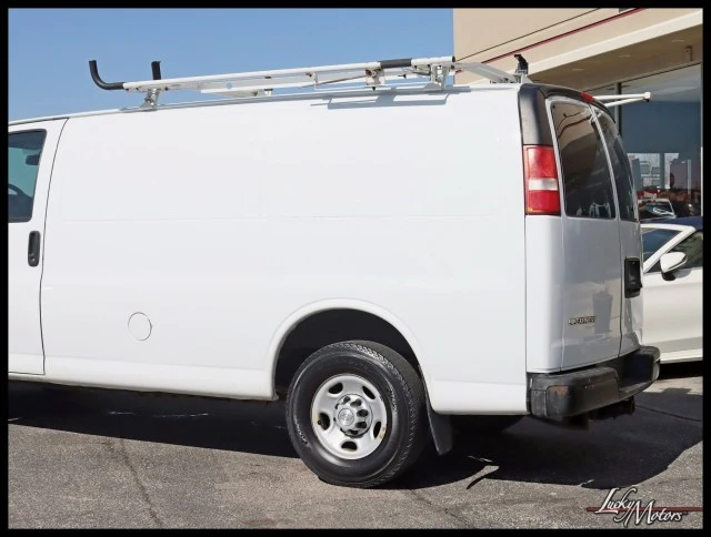 2014 Chevrolet Express - Image 8 of 21